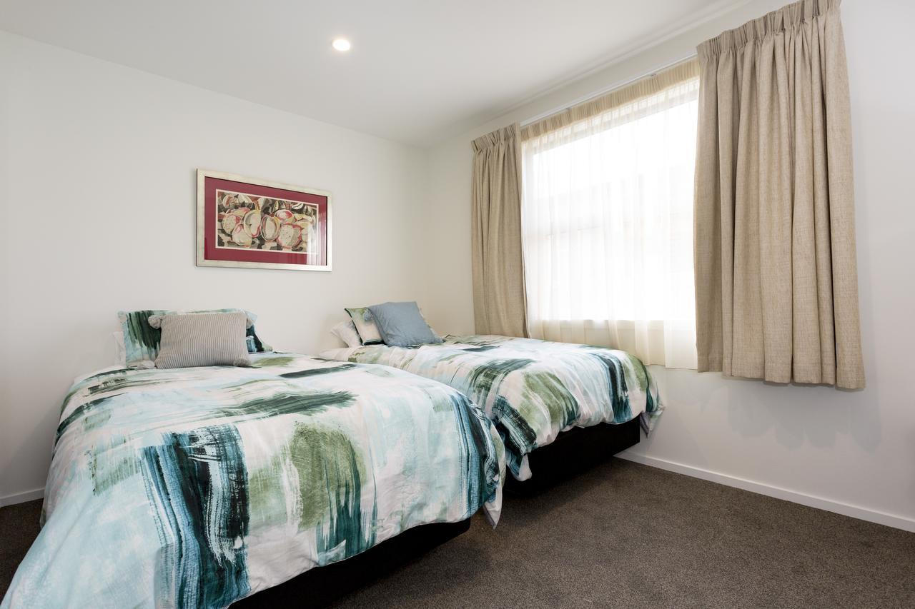 The Beach House Dunedin Exterior photo